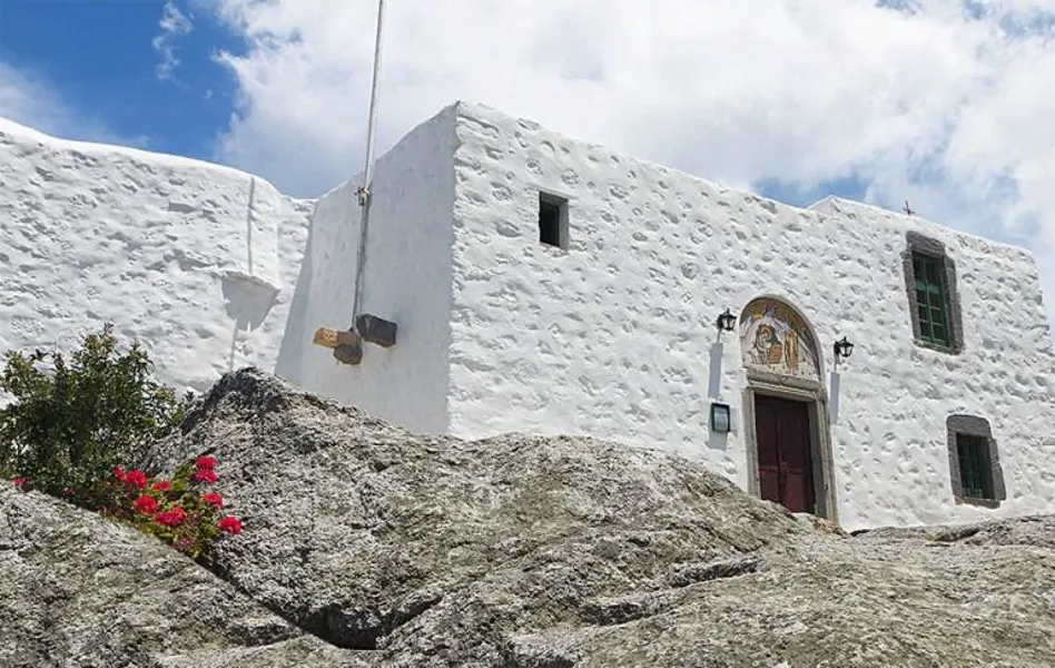 Patmos'un En Güzel Yerleşimleri: Chora, Skala, Grikos ve Kampos Rehberi