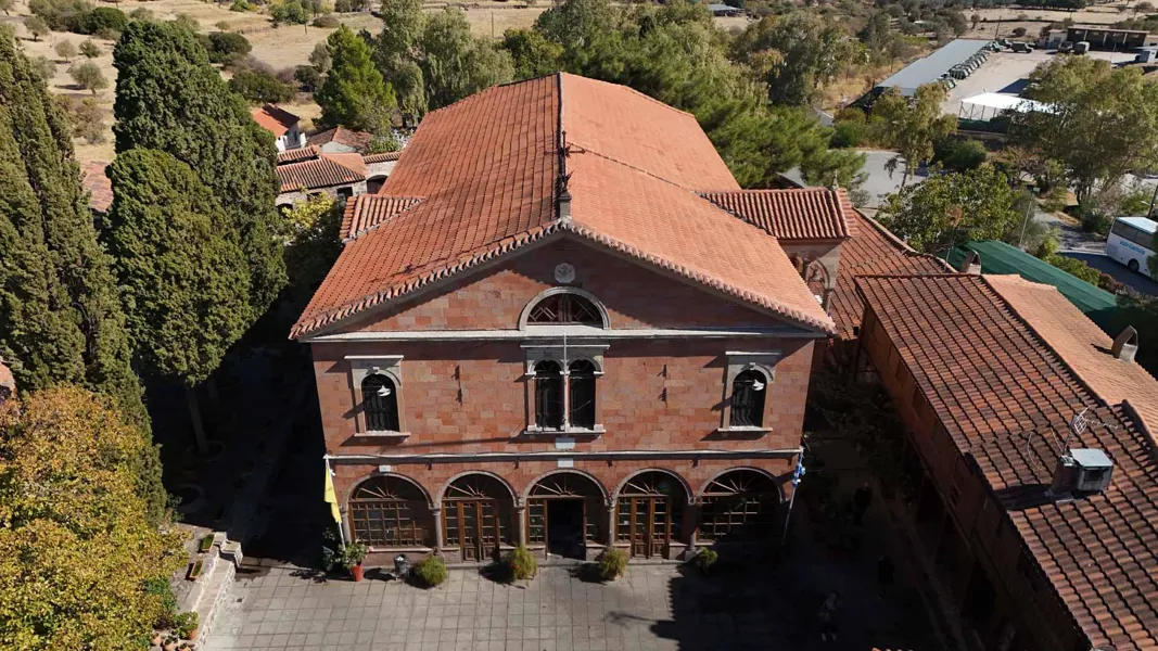 Taxiarchis Manastırı — fotoğraf 2