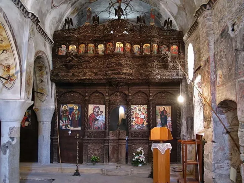 Eski Taxiarchis Kilisesi (Old Taxiarchis Church)