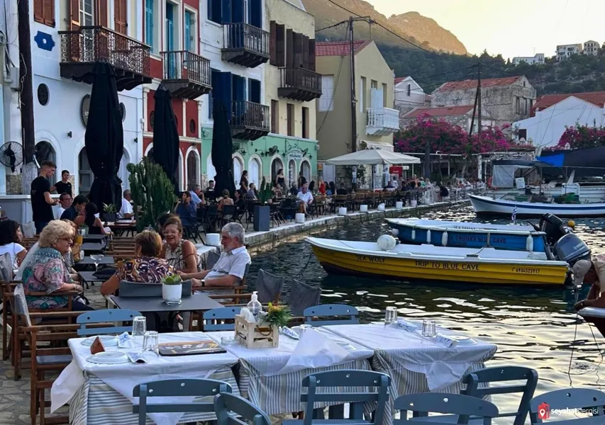 Meis Liman Tavernaları — fotoğraf 3