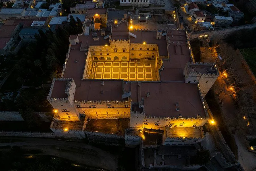 Büyük Üstadlar Sarayı — fotoğraf 3