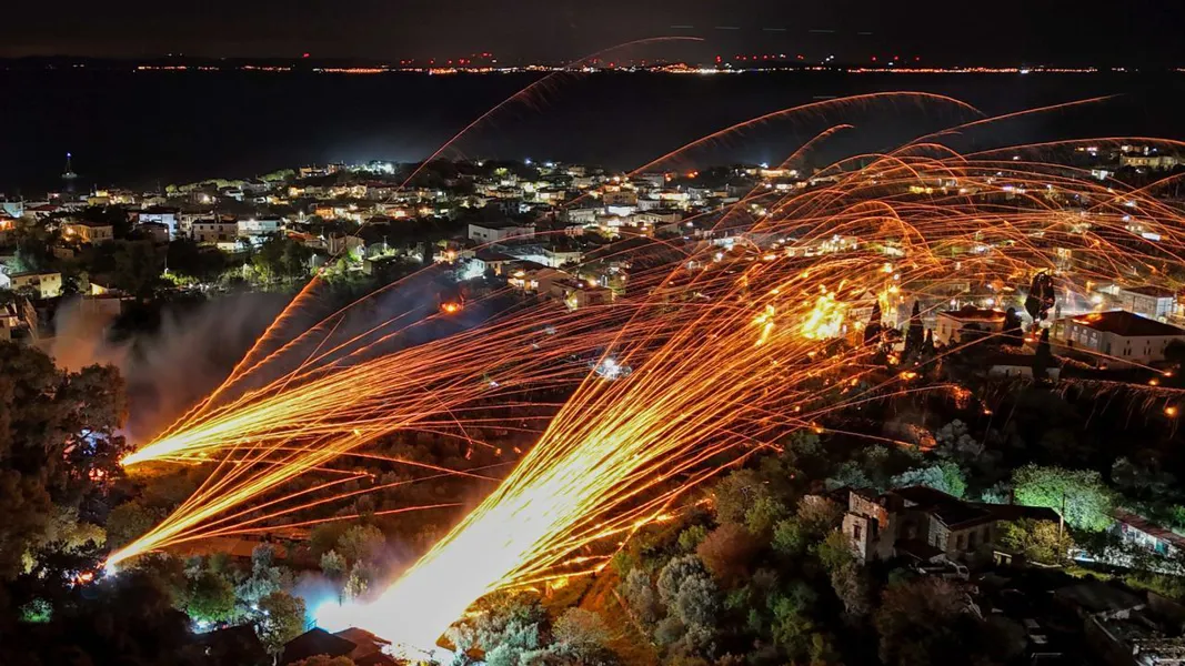 Roket Savaşı (Rouketopolemos) — fotoğraf 3